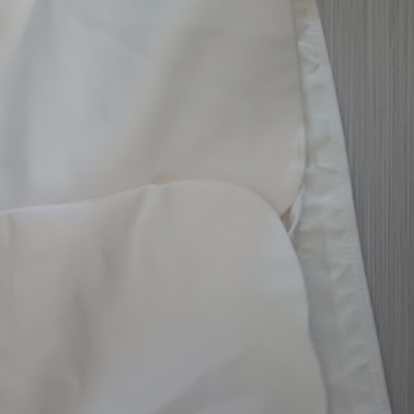 Express Shorts - Picture 3 of 11